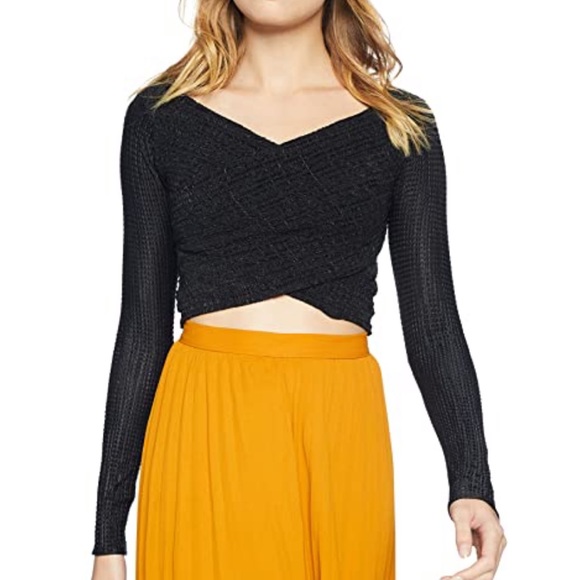Show Me Your MuMu Tops - SMYM Connie Crop Smocked Top Black XL Cross